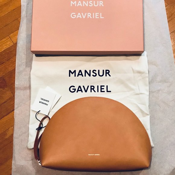 Mansur Gavriel Handbags - MANSUR GAVRIEL NWT! Moon Clutch (Camello Leather)